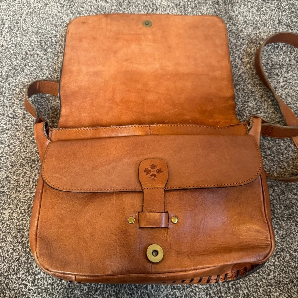 Patricia Nash Women's Positano Saddle Bag - Picture 7 of 14